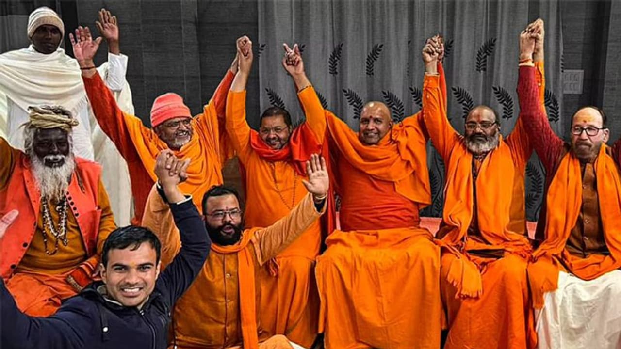 धर्म संसद विवाद : 32 पूर्व IFS अफसरों का खुला पत्र, कहा निंदा में दोहरा मापदंड आपकी नैतिकता पर सवाल उठाता है