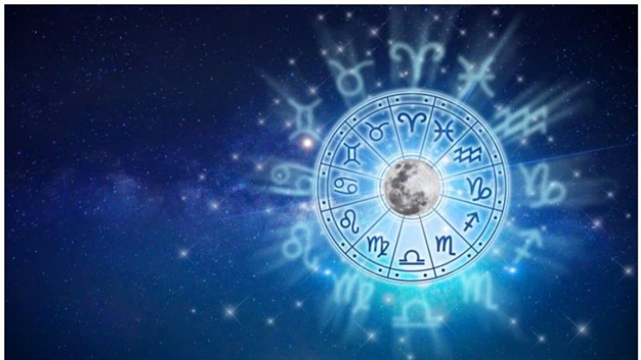 Horoscope Today : ദിവസഫലം; ഇന്നത്തെ ദിവസം നിങ്ങള്ക്കെങ്ങനെ? Horoscope Today : ദിവസഫലം; ഇന്നത്തെ ദിവസം നിങ്ങള്ക്കെങ്ങനെ?