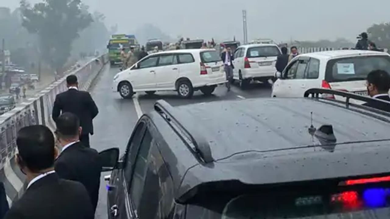 20 मिनट तक यूं फंसा रहा PM Modi का काफिला, CM चन्नी ने फोन तक नहीं उठाया!, पंजाब पुलिस से मांगी रिपोर्ट