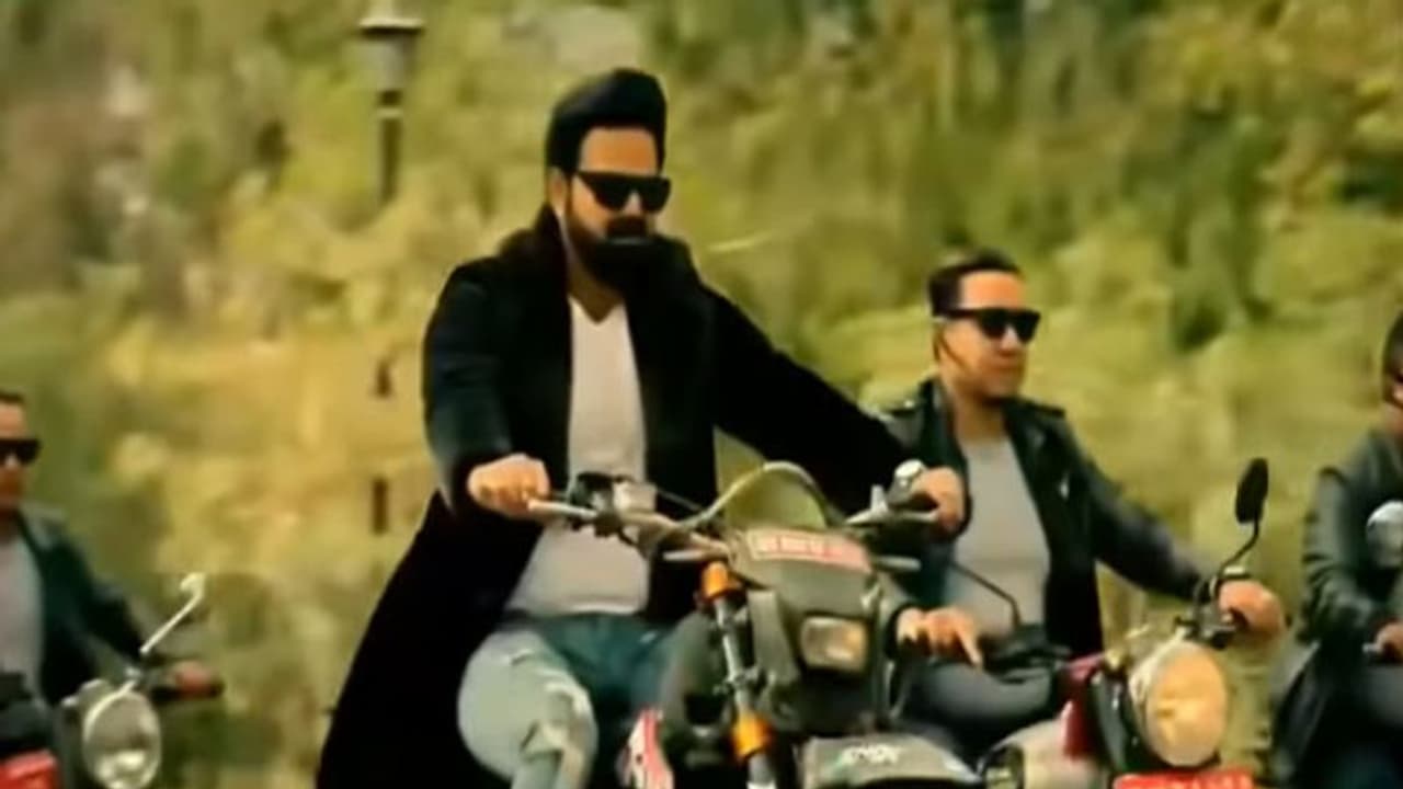 Pawan Singh Birthday: पवन सिंह के जन्मदिन पर रिलीज हुआ ये गाना, इंटरनेट पर मचा रहा धूम Pawan Singh Birthday: पवन सिंह के जन्मदिन पर रिलीज हुआ ये गाना, इंटरनेट पर मचा रहा धूम