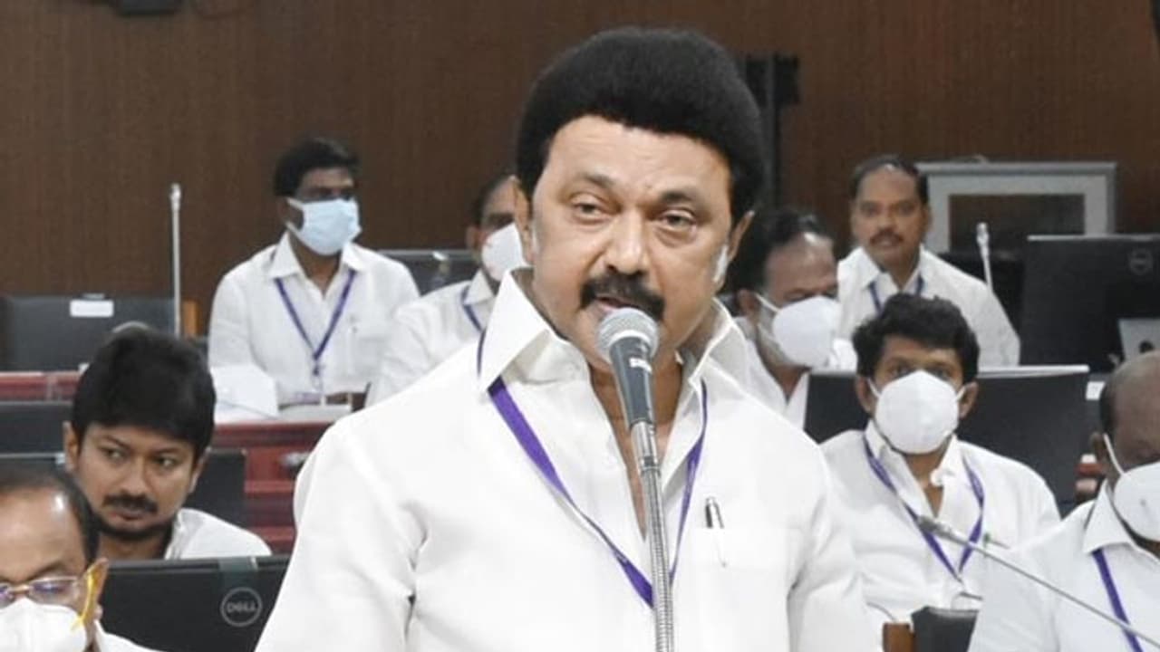 சிக்குவாரா வேலுமணி? ஸ்மார்ட் சிட்டி திட்ட முறைகேடு... விரைவில் விசாரணைக் குழு... மு.க.ஸ்டாலின் அதிரடி!! சிக்குவாரா வேலுமணி? ஸ்மார்ட் சிட்டி திட்ட முறைகேடு... விரைவில் விசாரணைக் குழு... மு.க.ஸ்டாலின் அதிரடி!!