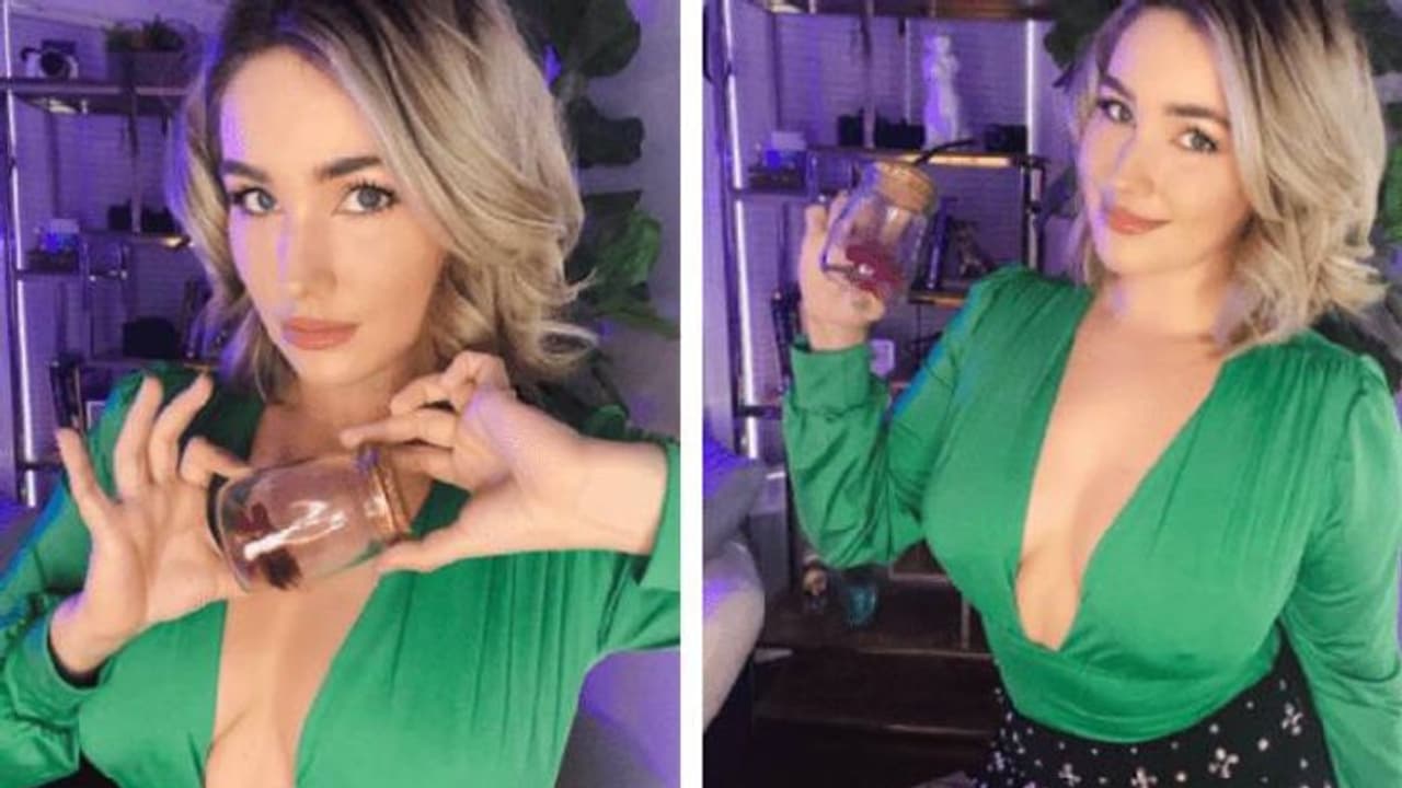 Stephanie Matto : അധോവായു കുപ്പിയിലാക്കി വിറ്റ് ആഴ്ചയിൽ 38 ലക്ഷം വരെ സമ്പാദിച്ച യുവതി, ഒടുവിൽ വിരമിക്കുന്നു Stephanie Matto : അധോവായു കുപ്പിയിലാക്കി വിറ്റ് ആഴ്ചയിൽ 38 ലക്ഷം വരെ സമ്പാദിച്ച യുവതി, ഒടുവിൽ വിരമിക്കുന്നു