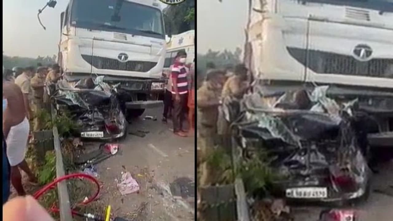Pantheerankavu Accident : പന്തീരങ്കാവ് അപകടം; മദ്യപിച്ച് വാഹനം ഓടിച്ച ലോറി ഡ്രൈവർ അറസ്റ്റിൽ Pantheerankavu Accident : പന്തീരങ്കാവ് അപകടം; മദ്യപിച്ച് വാഹനം ഓടിച്ച ലോറി ഡ്രൈവർ അറസ്റ്റിൽ