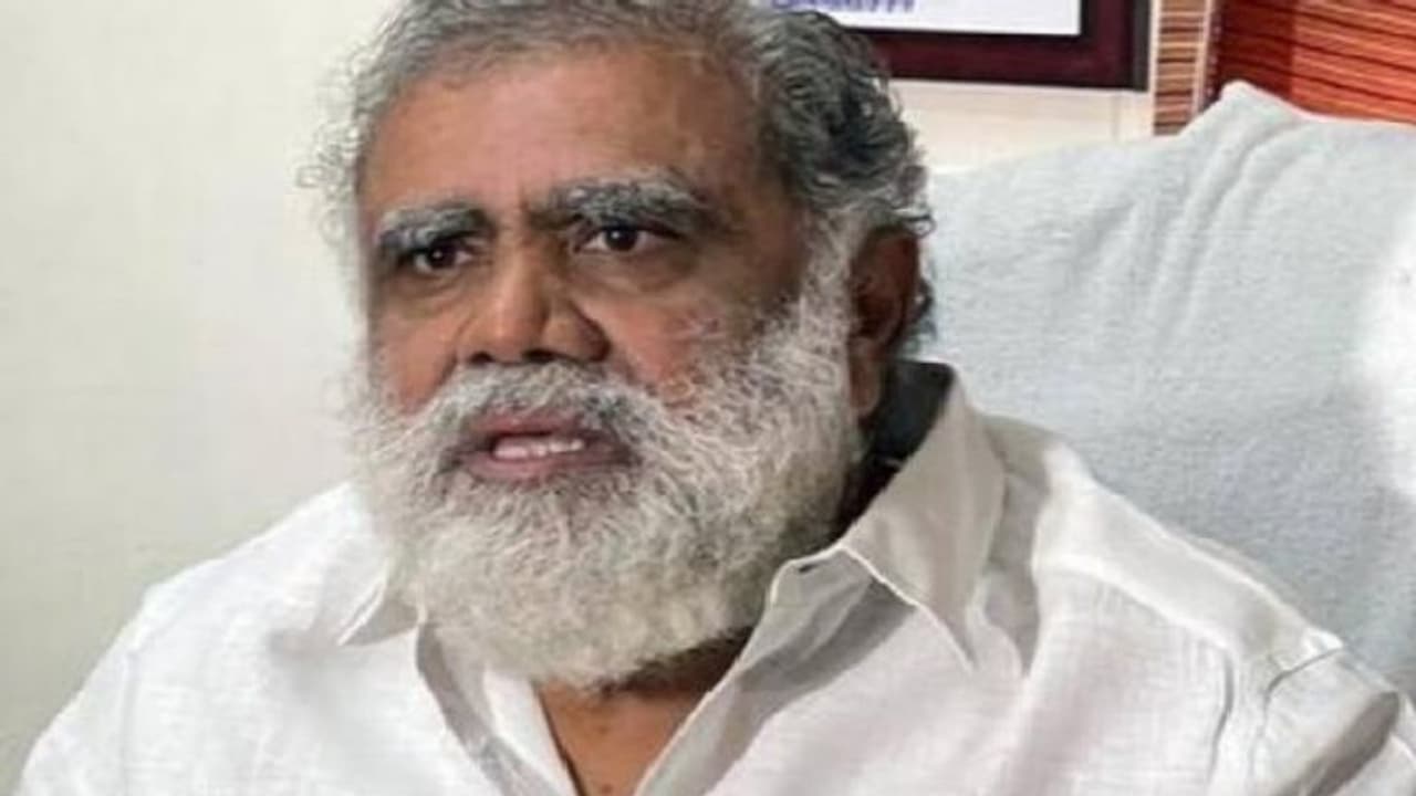 Gold loan scam : யார் முறைகேடு செய்தாலும் பாரபட்சமின்றி நடவடிக்கை... எச்சரிக்கை விடுத்தார் ஐ.பெரியசாமி!! Gold loan scam : யார் முறைகேடு செய்தாலும் பாரபட்சமின்றி நடவடிக்கை... எச்சரிக்கை விடுத்தார் ஐ.பெரியசாமி!!