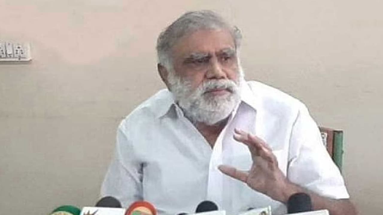 ரூ.4,805 கோடி அளவிற்கு நகை கடன் தள்ளுபடி... ஐ.பெரியசாமி விளக்கம்!! ரூ.4,805 கோடி அளவிற்கு நகை கடன் தள்ளுபடி... ஐ.பெரியசாமி விளக்கம்!!