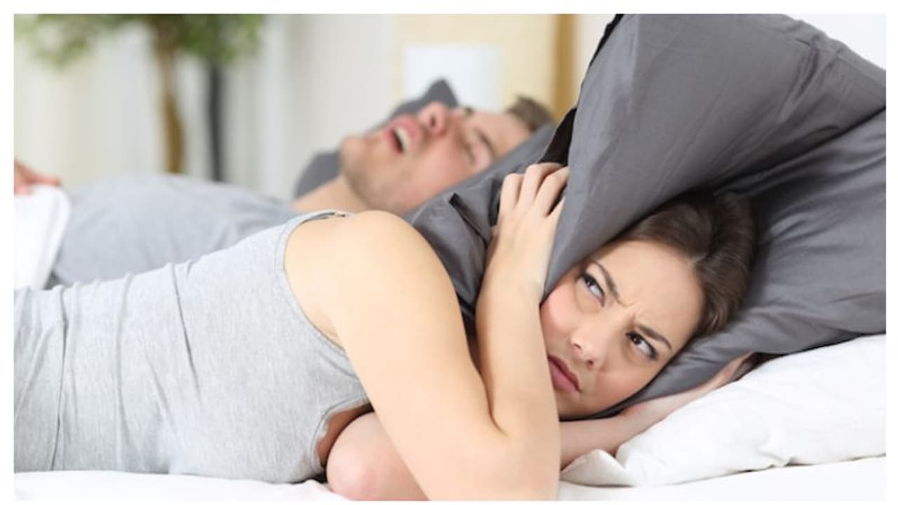 குறட்டைவிடுவோர் கவனத்திற்கு.... மருத்துவர்கள் சொல்லும் சூப்பர் அட்வைஸ்! குறட்டைவிடுவோர் கவனத்திற்கு.... மருத்துவர்கள் சொல்லும் சூப்பர் அட்வைஸ்!