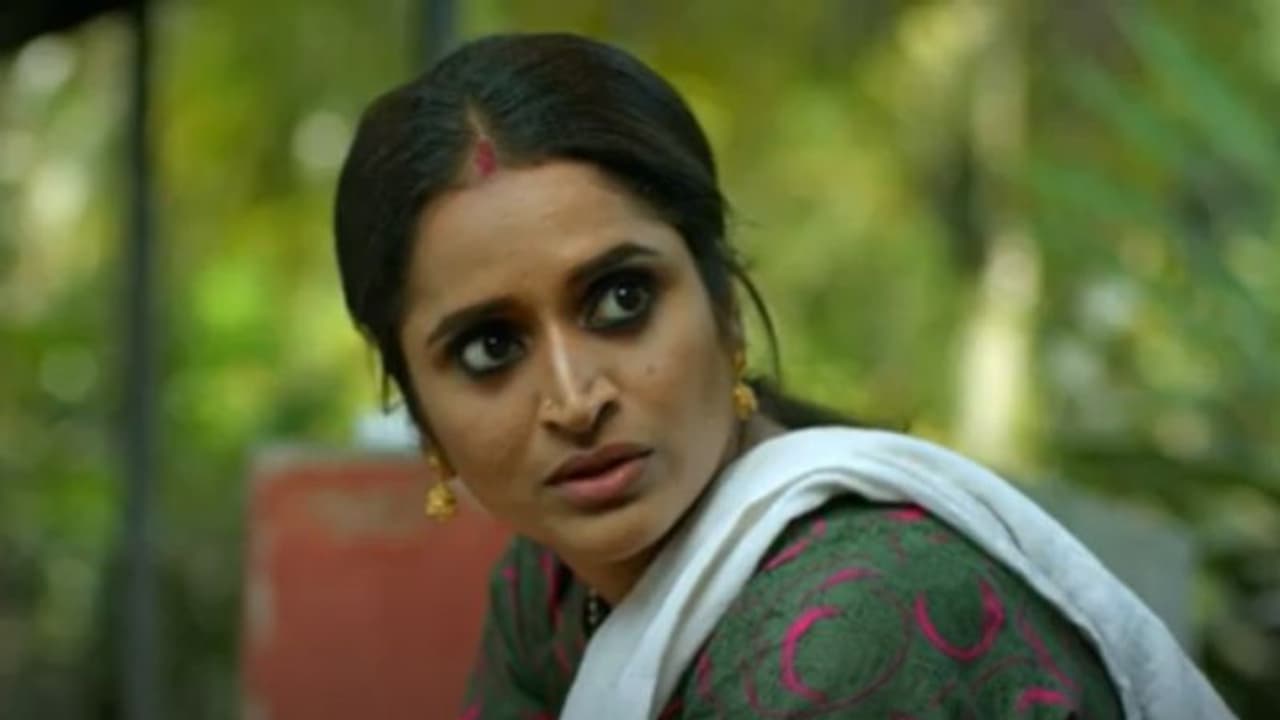 Padma Teaser : 'മംഗലശ്ശേരി നീലകണ്ഠൻ പോലെ വലിയ പേരായിരുന്നു ആഗ്രഹം'; ത്രില്ലടിപ്പിച്ച് 'പദ്മ' ടീസർ Padma Teaser : 'മംഗലശ്ശേരി നീലകണ്ഠൻ പോലെ വലിയ പേരായിരുന്നു ആഗ്രഹം'; ത്രില്ലടിപ്പിച്ച് 'പദ്മ' ടീസർ