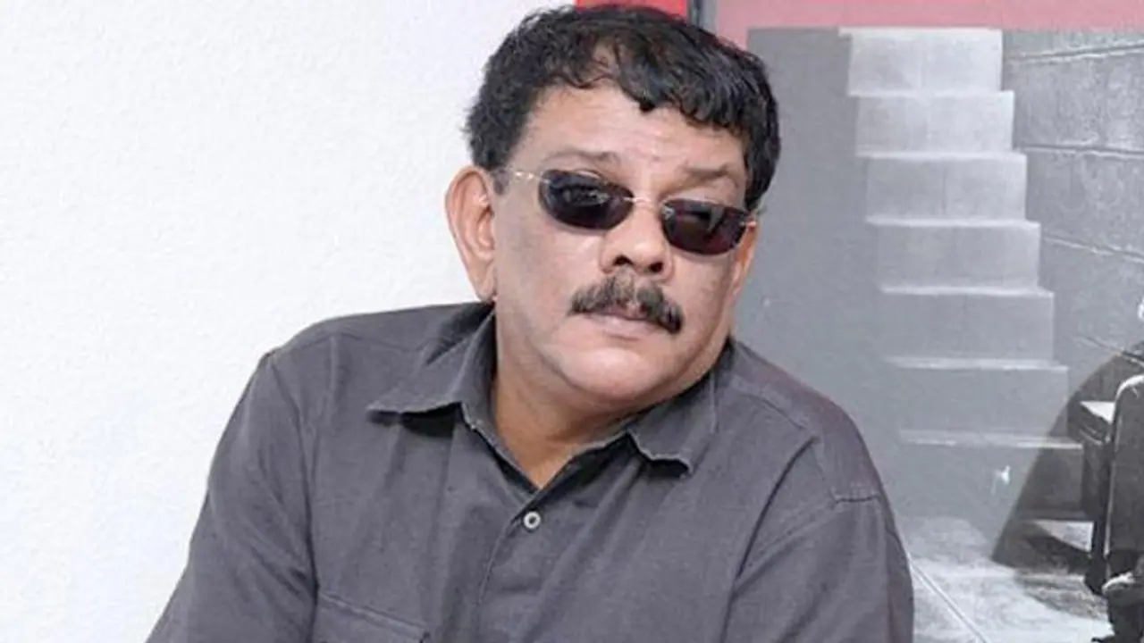 'എല്ലാവർക്കും അഭിപ്രായം പറയാൻ സ്വാതന്ത്ര്യമുണ്ട്; പക്ഷെ അന്തസ്സോടെ വേണം': പ്രിയദർശൻ 'എല്ലാവർക്കും അഭിപ്രായം പറയാൻ സ്വാതന്ത്ര്യമുണ്ട്; പക്ഷെ അന്തസ്സോടെ വേണം': പ്രിയദർശൻ