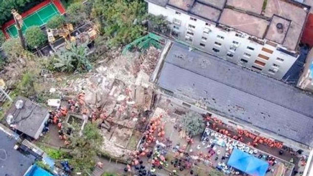 चीन के एक सरकारी ऑफिस के कैफेटेरिया में ब्लास्ट में 16 लोगों की मौत, गैस रिसाव मानी जा रही हादसे की वजह चीन के एक सरकारी ऑफिस के कैफेटेरिया में ब्लास्ट में 16 लोगों की मौत, गैस रिसाव मानी जा रही हादसे की वजह