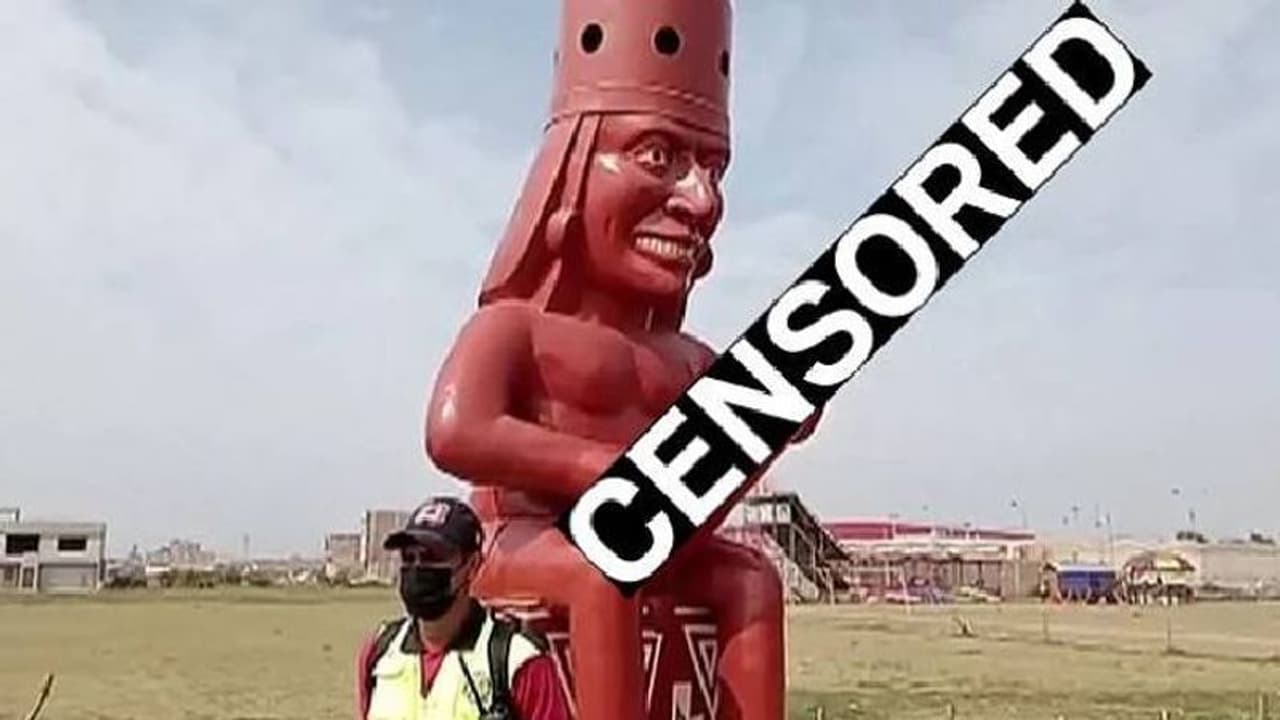 Huaco Erotico : കൂറ്റൻ ലിം​ഗവുമായി പ്രതിമ, സ്ഥാപിച്ച് ദിവസങ്ങൾക്കുള്ളിൽ ആക്രമിക്കപ്പെട്ടു