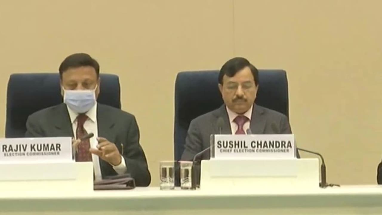 पांच राज्यों के चुनाव में रैलियों में रहेगी रोक या हटेगी, Election commission आज करेगा फैसला पांच राज्यों के चुनाव में रैलियों में रहेगी रोक या हटेगी, Election commission आज करेगा फैसला