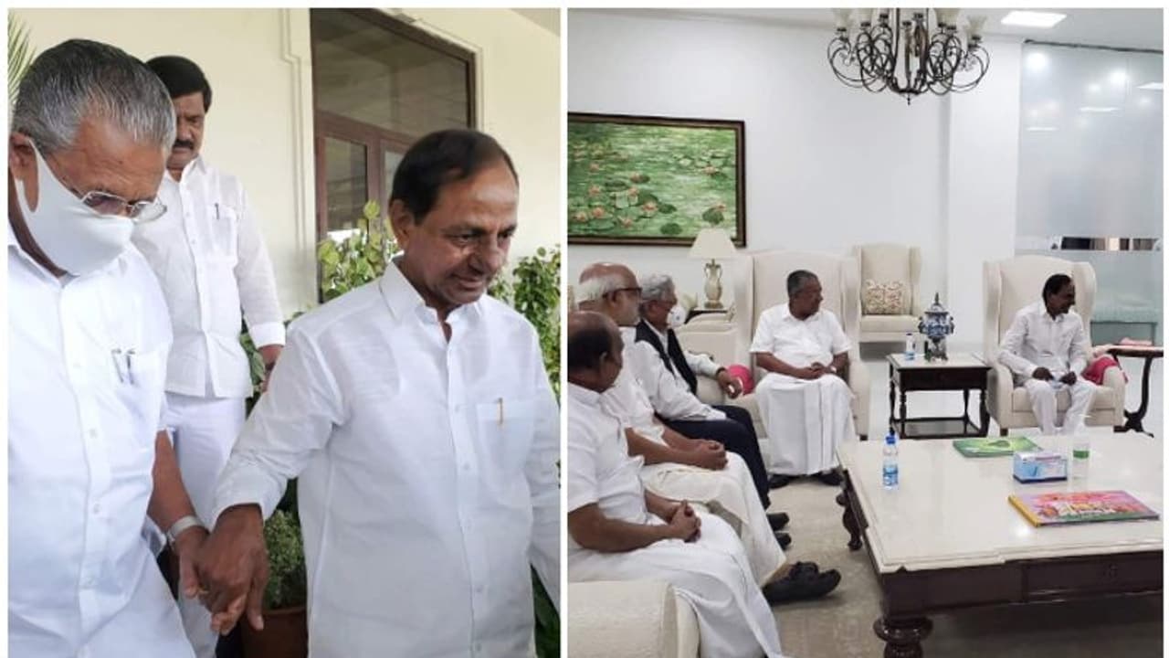 തെലങ്കാന മുഖ്യമന്ത്രിയെ കണ്ട് പിണറായിയും യെച്ചൂരിയും; മൂന്നാം മുന്നണി തെളിയുമോ? തെലങ്കാന മുഖ്യമന്ത്രിയെ കണ്ട് പിണറായിയും യെച്ചൂരിയും; മൂന്നാം മുന്നണി തെളിയുമോ?