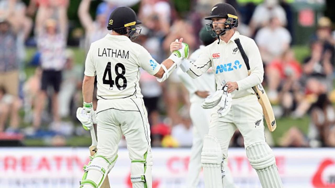 New Zealand vs Bangladesh: 2வது டெஸ்ட்டில் வெறித்தனமா விளையாடும் நியூசி.,! 200ஐ நெருங்கும் லேதம்.. கான்வே 99* New Zealand vs Bangladesh: 2வது டெஸ்ட்டில் வெறித்தனமா விளையாடும் நியூசி.,! 200ஐ நெருங்கும் லேதம்.. கான்வே 99*