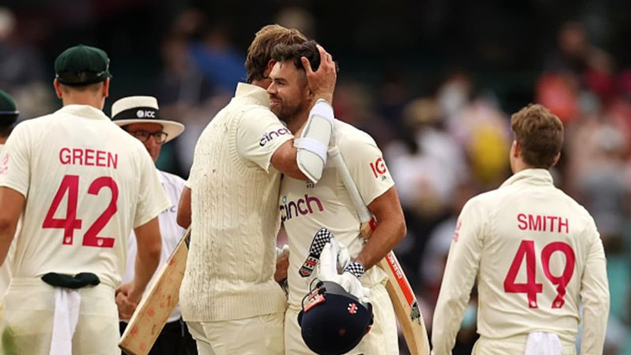 Australia vs England: வெற்றிக்காக போராடிய ஆஸி., விட்டுக்கொடுக்காத இங்கி.,! பரபரப்பான சிட்னி டெஸ்ட் டிரா Australia vs England: வெற்றிக்காக போராடிய ஆஸி., விட்டுக்கொடுக்காத இங்கி.,! பரபரப்பான சிட்னி டெஸ்ட் டிரா