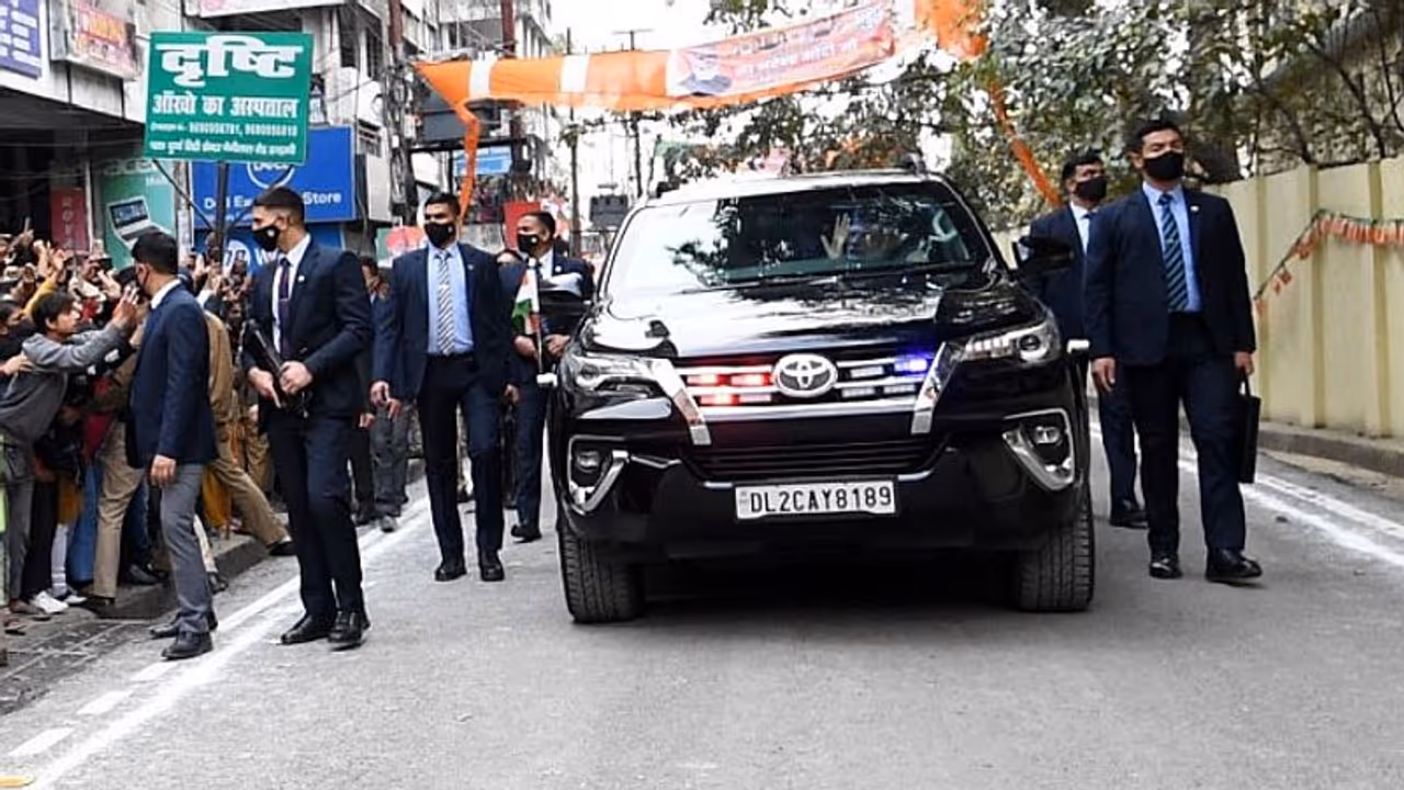 பிரதமர் மோடிக்கான பாதுகாப்பு நிதி பட்ஜெட்டில் குறைப்பு; உள்துறைக்கு கடந்த ஆண்டைவிட 11% அதிக ஒதுக்கீடு பிரதமர் மோடிக்கான பாதுகாப்பு நிதி பட்ஜெட்டில் குறைப்பு; உள்துறைக்கு கடந்த ஆண்டைவிட 11% அதிக ஒதுக்கீடு