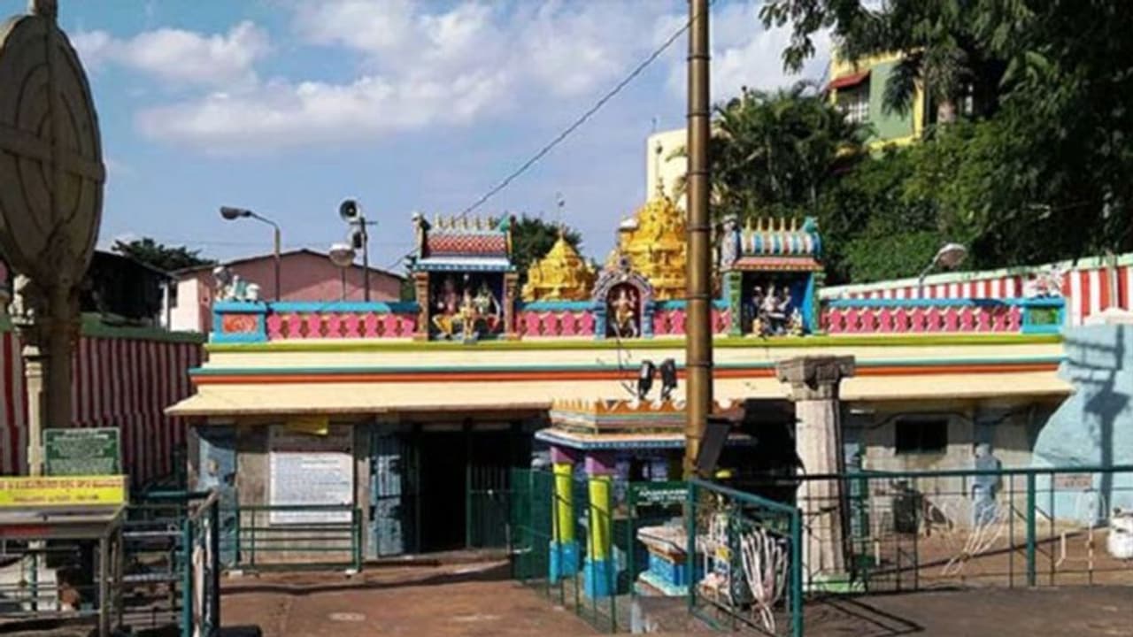 Makar Sankranti पर बेंगलुरु के इस मंदिर में होती है अद्भुत घटना, दूर दूर से देखने आते हैं लोग Makar Sankranti पर बेंगलुरु के इस मंदिर में होती है अद्भुत घटना, दूर दूर से देखने आते हैं लोग