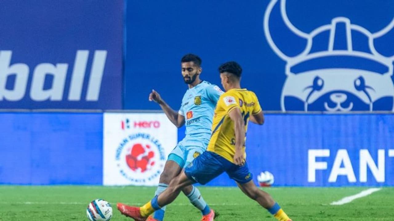 ISL 2021 2022: ഹൈദരാബാദിനെതിരെ ആദ്യ പകുതിയില്‍ ബ്ലാസ്റ്റേഴ്സ് മുന്നില്‍