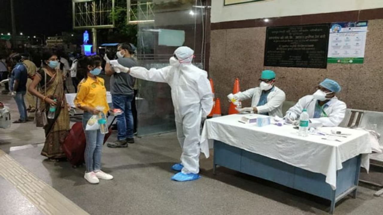 राजस्थान में कोरोना बेकाबू, वीकेंड कर्फ्यू लगा, 12वीं तक के स्कूल बंद, सप्ताह में तीसरी बार गाइडलाइन जारी