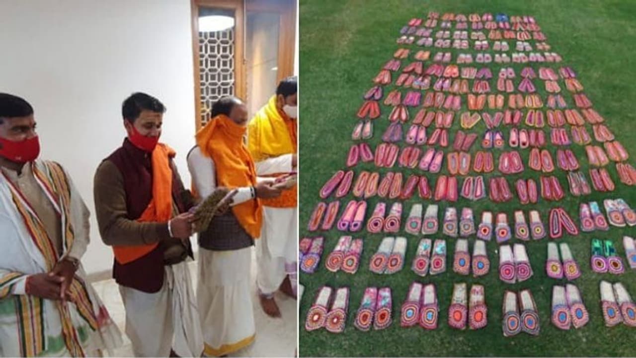 Kashi Temple: ಸೇವಕರ ವಿಶೇಷ ಕಾಳಜಿ ವಹಿಸಿದ ಮೋದಿ, ಚಳಿಯಿಂದ ರಕ್ಷಿಸಲು ಸೆಣಬಿನ ಪಾದರಕ್ಷೆ!