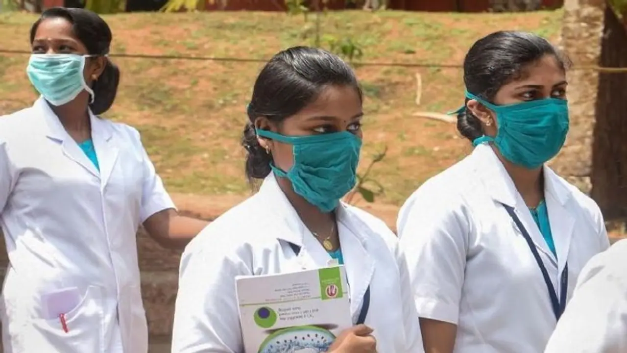 സംസ്ഥാനത്തെ നഴ്‌സിംഗ് വിദ്യാര്‍ത്ഥികളുടെ യൂണീഫോം പരിഷ്‌ക്കരിക്കാന്‍ തീരുമാനം