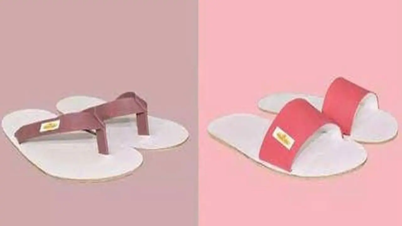 विश्वनाथ मंदिर में श्रद्धालुओं को मिलेगी कागज से बनी चप्पल , खादी ग्रामोद्योग ने ली जिम्मेदारी