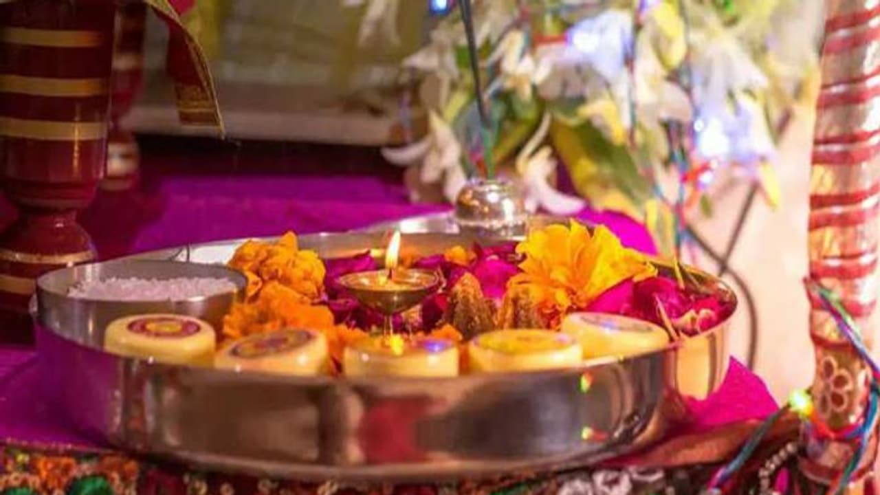 15 जनवरी तक लगातार 3 दिनों तक रहेंगे व्रत त्योहार, खरीदारी और नए काम की शुरूआत के लिए शुभ मुहूर्त भी 15 जनवरी तक लगातार 3 दिनों तक रहेंगे व्रत त्योहार, खरीदारी और नए काम की शुरूआत के लिए शुभ मुहूर्त भी