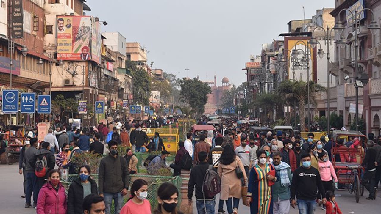 Delhi: Weekend curfew lifted, odd even system ends; night curfew to continue