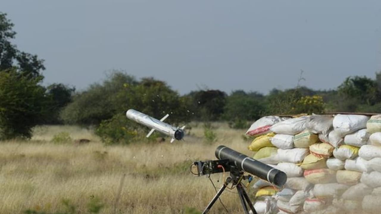DRDO को बड़ी सफलता: मैन पोर्टेबल एंटी टैंक गाइडेड मिसाइल का किया सफल परीक्षण DRDO को बड़ी सफलता: मैन पोर्टेबल एंटी टैंक गाइडेड मिसाइल का किया सफल परीक्षण