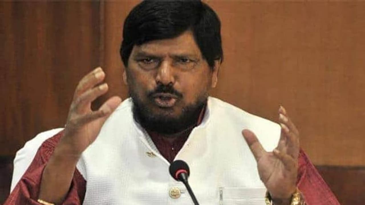 Union minister and RPI leader Ramdas Athawale meets with road accident in Maharashtra's Satara Union minister and RPI leader Ramdas Athawale meets with road accident in Maharashtra's Satara