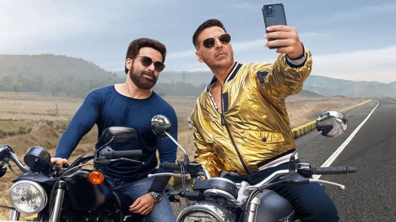 Driving License titled Selfiee: নয়া রিমেকে অক্কি ইমরান, জুটির সেলফি তে এবার কোন চমক