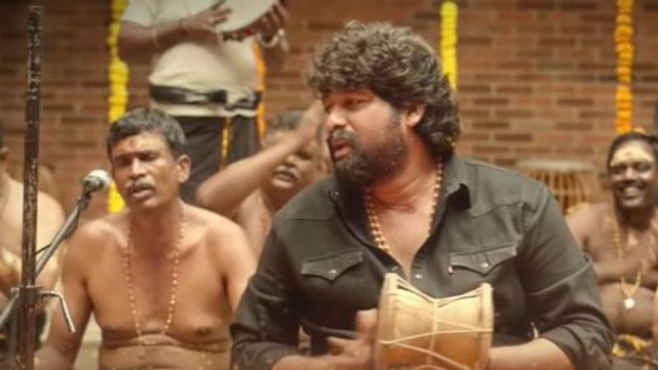 Joju George song : 'ചന്ദ്രകലാധരന്'; അയ്യപ്പ ഭക്തിഗാനവുമായി ജോജു ജോര്ജ് Joju George song : 'ചന്ദ്രകലാധരന്'; അയ്യപ്പ ഭക്തിഗാനവുമായി ജോജു ജോര്ജ്