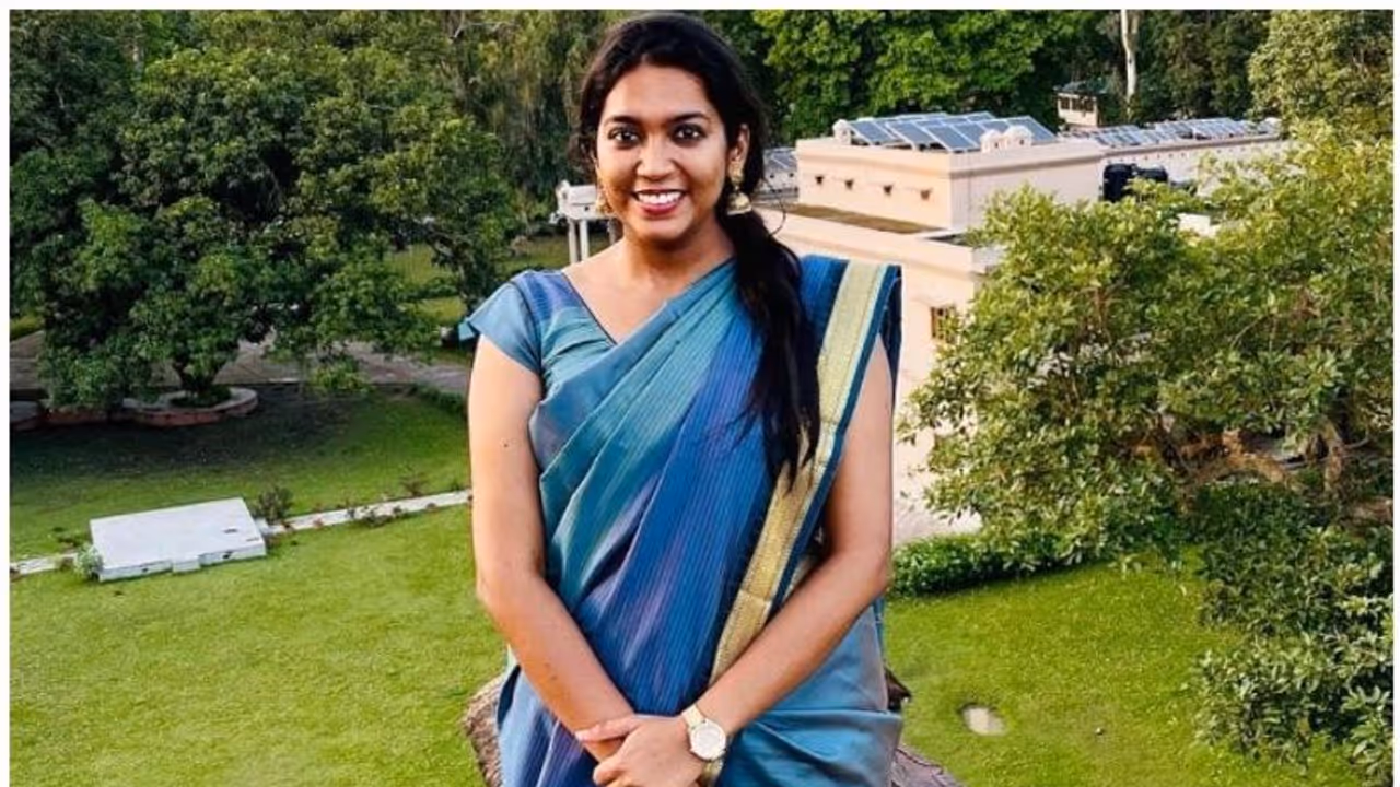 UPSC CSE : 4 പ്രാവശ്യം പരാജയം; 5ാം ശ്രമത്തിൽ 11ാം റാങ്കോടെ ഐഎഎസ്; തോൽവിയെ വിജയമാക്കി നൂപുർ ഗോയല് UPSC CSE : 4 പ്രാവശ്യം പരാജയം; 5ാം ശ്രമത്തിൽ 11ാം റാങ്കോടെ ഐഎഎസ്; തോൽവിയെ വിജയമാക്കി നൂപുർ ഗോയല്