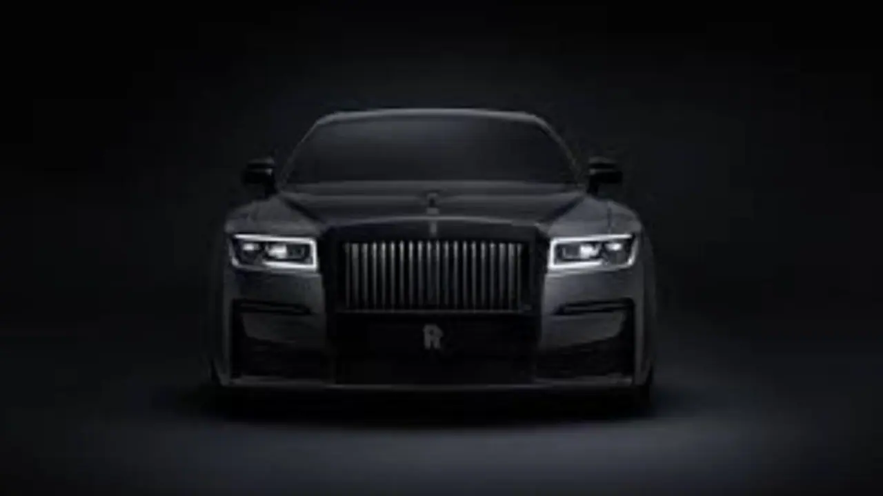 Rolls Royce Ghost Black Badge : റോൾസ് റോയ്സ് ഗോസ്റ്റ് ബ്ലാക്ക് ബാഡ്ജ് ഇന്ത്യയിലേക്ക്