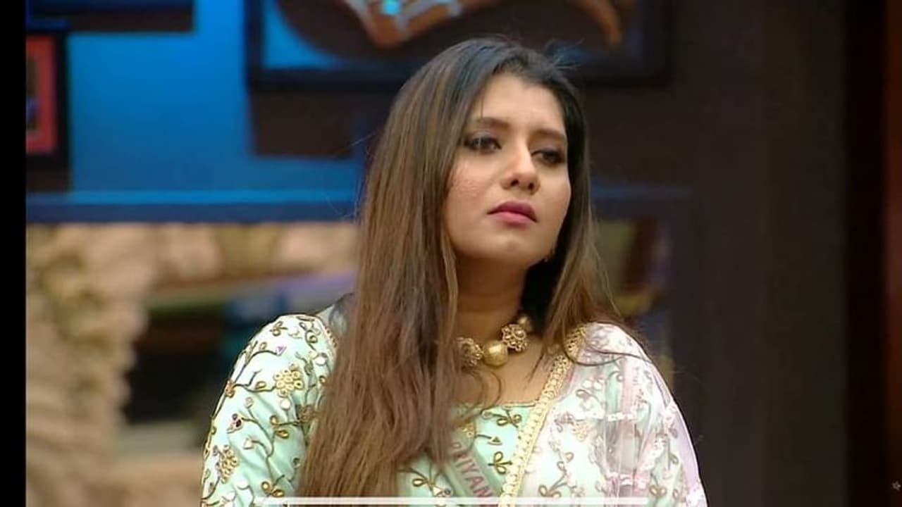 Priyanka missing : பிக்பாஸ் வீட்டில் பிரியங்கா மிஸ்சிங்... கொரோனா பாதிப்பா? குழப்பத்தில் ரசிகர்கள் Priyanka missing : பிக்பாஸ் வீட்டில் பிரியங்கா மிஸ்சிங்... கொரோனா பாதிப்பா? குழப்பத்தில் ரசிகர்கள்