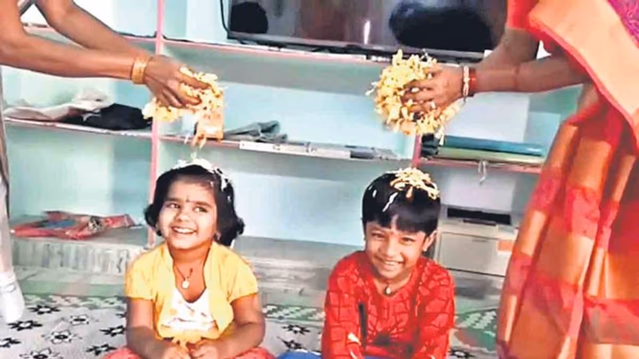 Sankranthi2022: పిల్లలకు భోగి పండ్లు ఎందుకు పోస్తారు..? Sankranthi2022: పిల్లలకు భోగి పండ్లు ఎందుకు పోస్తారు..?