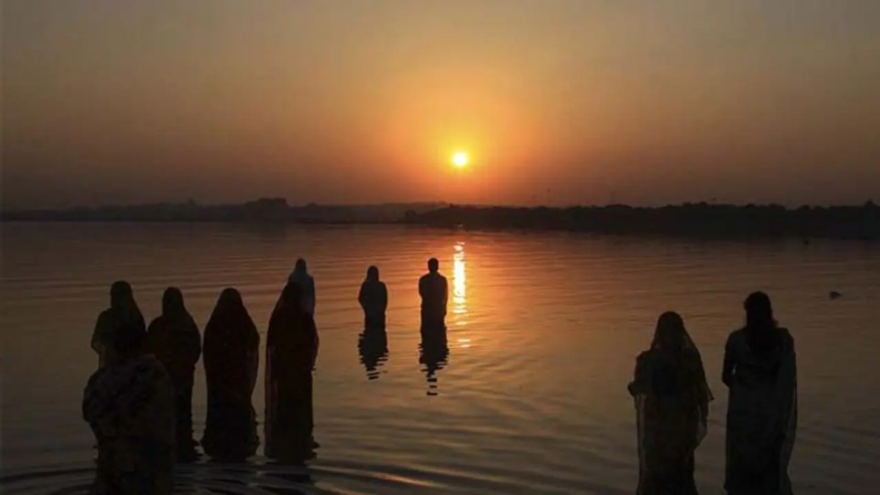 Makar Sankranti 2022: 14 15 जनवरी को करें ये आसान उपाय, इनसे खत्म हो सकता है आपका बेड लक Makar Sankranti 2022: 14 15 जनवरी को करें ये आसान उपाय, इनसे खत्म हो सकता है आपका बेड लक