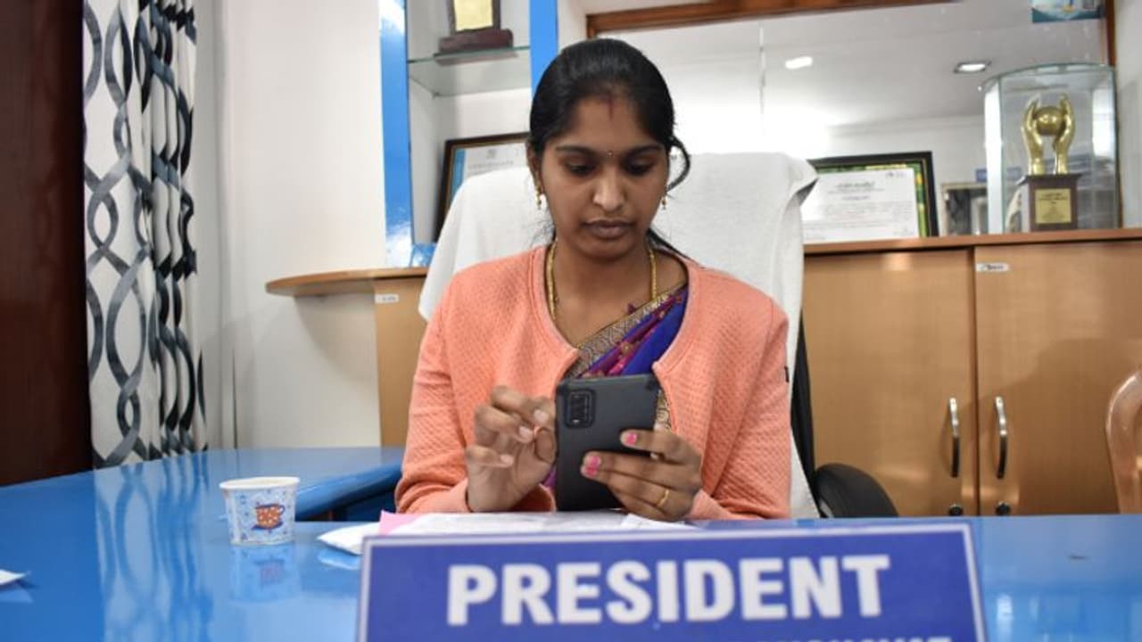 യുഡിഎഫ് പ്രവര്‍ത്തകര്‍ കേട്ടാലറയ്ക്കുന്ന ചീത്ത വിളിക്കുന്നു; പരാതിയുമായി മൂന്നാര്‍ പഞ്ചായത്ത് പ്രസിഡന്‍റ്