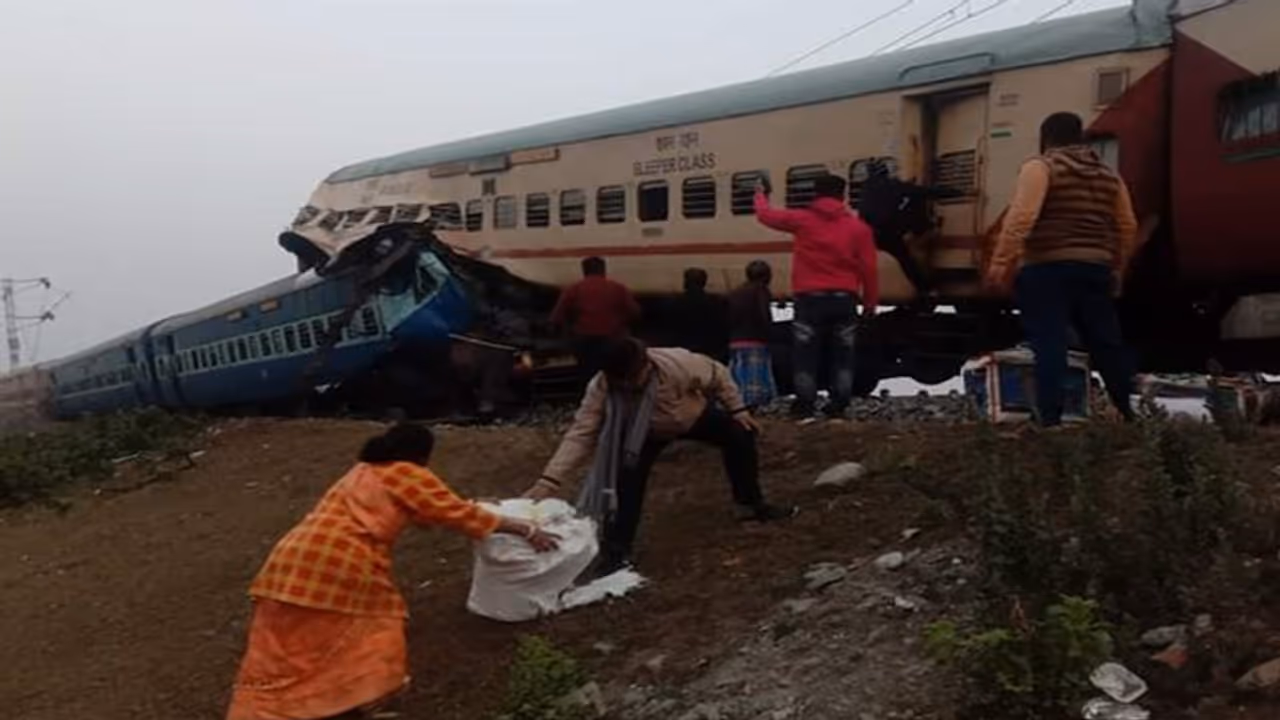 প্রিয়জনকে খুঁজে পাওয়ার শেষ চেষ্টা, তবুও মিলল না বিকানের এক্সপ্রেসের দুর্ঘটনায় হারিয়ে যাওয়া ভাইপো প্রিয়জনকে খুঁজে পাওয়ার শেষ চেষ্টা, তবুও মিলল না বিকানের এক্সপ্রেসের দুর্ঘটনায় হারিয়ে যাওয়া ভাইপো