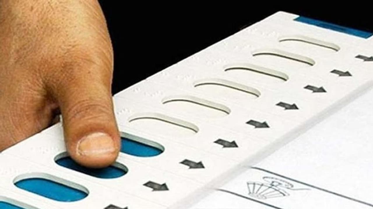 Punjab Election 2022: EC allots ‘telephone’ symbol to Shiromani Akali Dal (Sanyukt) Punjab Election 2022: EC allots ‘telephone’ symbol to Shiromani Akali Dal (Sanyukt)
