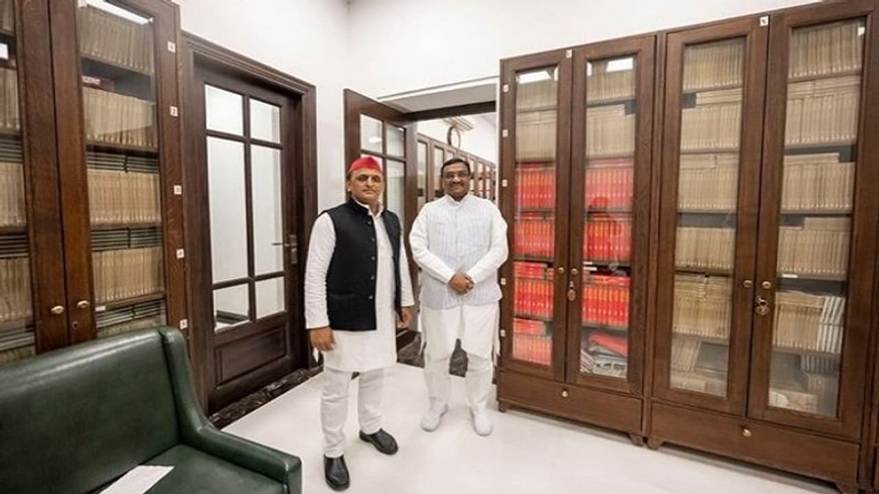 योगी कैबिनेट से इस्तीफा देने के बाद धर्म सिंह ने किया दावा रोज 1 मंत्री और 3 4 MLA छोड़ेंगे BJP योगी कैबिनेट से इस्तीफा देने के बाद धर्म सिंह ने किया दावा रोज 1 मंत्री और 3 4 MLA छोड़ेंगे BJP