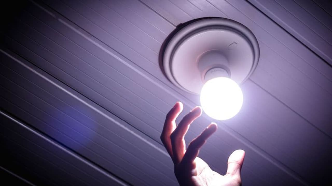 Coal Price : പവർ കട്ട് വീണ്ടും വരുമോ? രാജ്യത്ത് വൈദ്യുതി ഉൽപ്പാദന രംഗത്ത് കടുത്ത പ്രതിസന്ധി