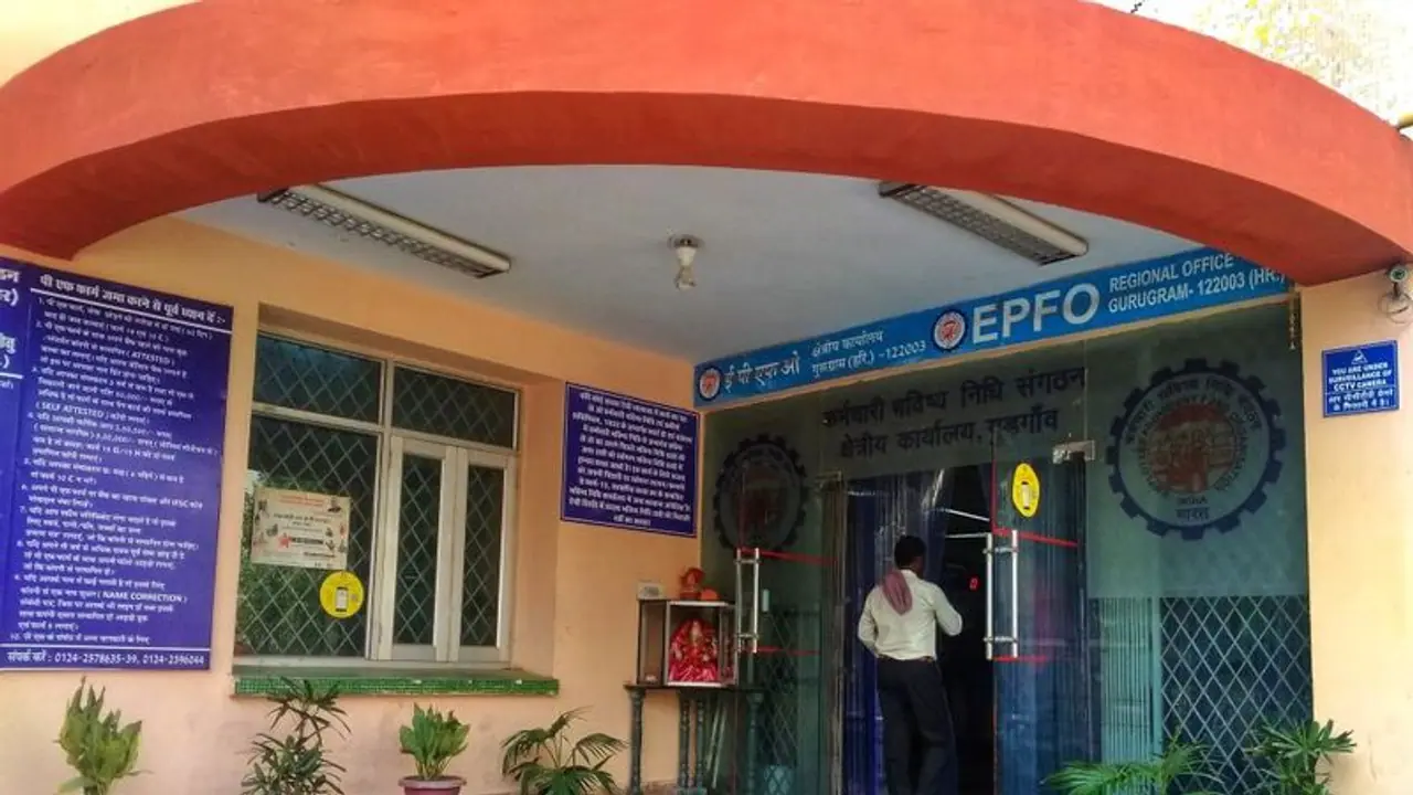 2.5 लाख रुपए से ऊपर के पीएफ कंट्रीब्शन में ब्याज पर कैसे लगेगा टैक्स 2.5 लाख रुपए से ऊपर के पीएफ कंट्रीब्शन में ब्याज पर कैसे लगेगा टैक्स