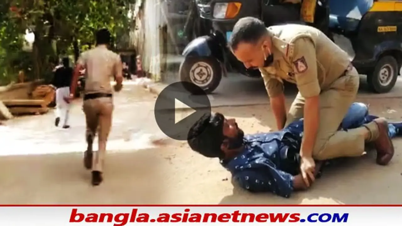 Mangaluru Police : ফিল্মি স্টাইলে প্রকাশ্য রাস্তায় চোর ধরছে পুলিশ, হতবাক পথচলতি মানুষ, দেখুন Viral Video Mangaluru Police : ফিল্মি স্টাইলে প্রকাশ্য রাস্তায় চোর ধরছে পুলিশ, হতবাক পথচলতি মানুষ, দেখুন Viral Video