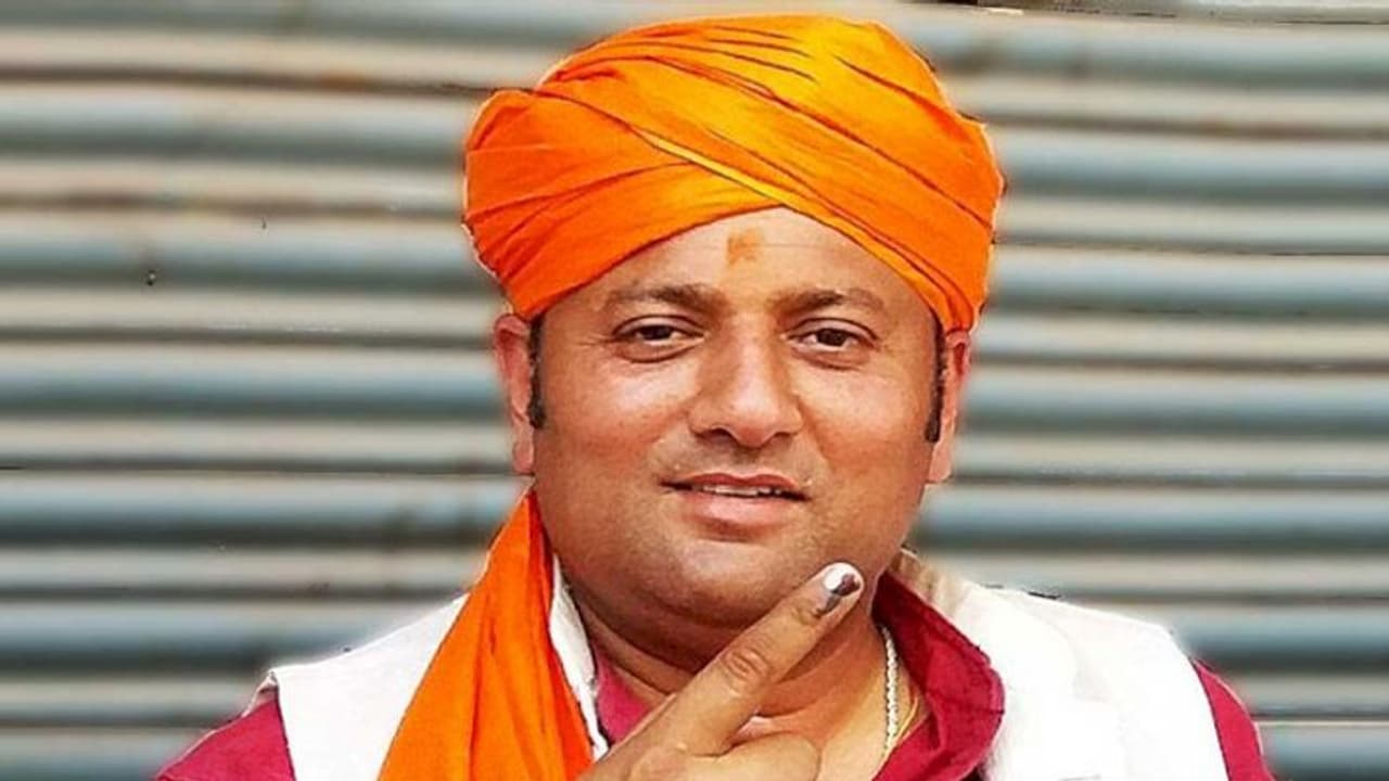 UP Election 2022: जानिए कौन सी है वो खास विधानसभा सीट, जहां 90 के दशक से एक ही परिवार का रहा है कब्जा UP Election 2022: जानिए कौन सी है वो खास विधानसभा सीट, जहां 90 के दशक से एक ही परिवार का रहा है कब्जा