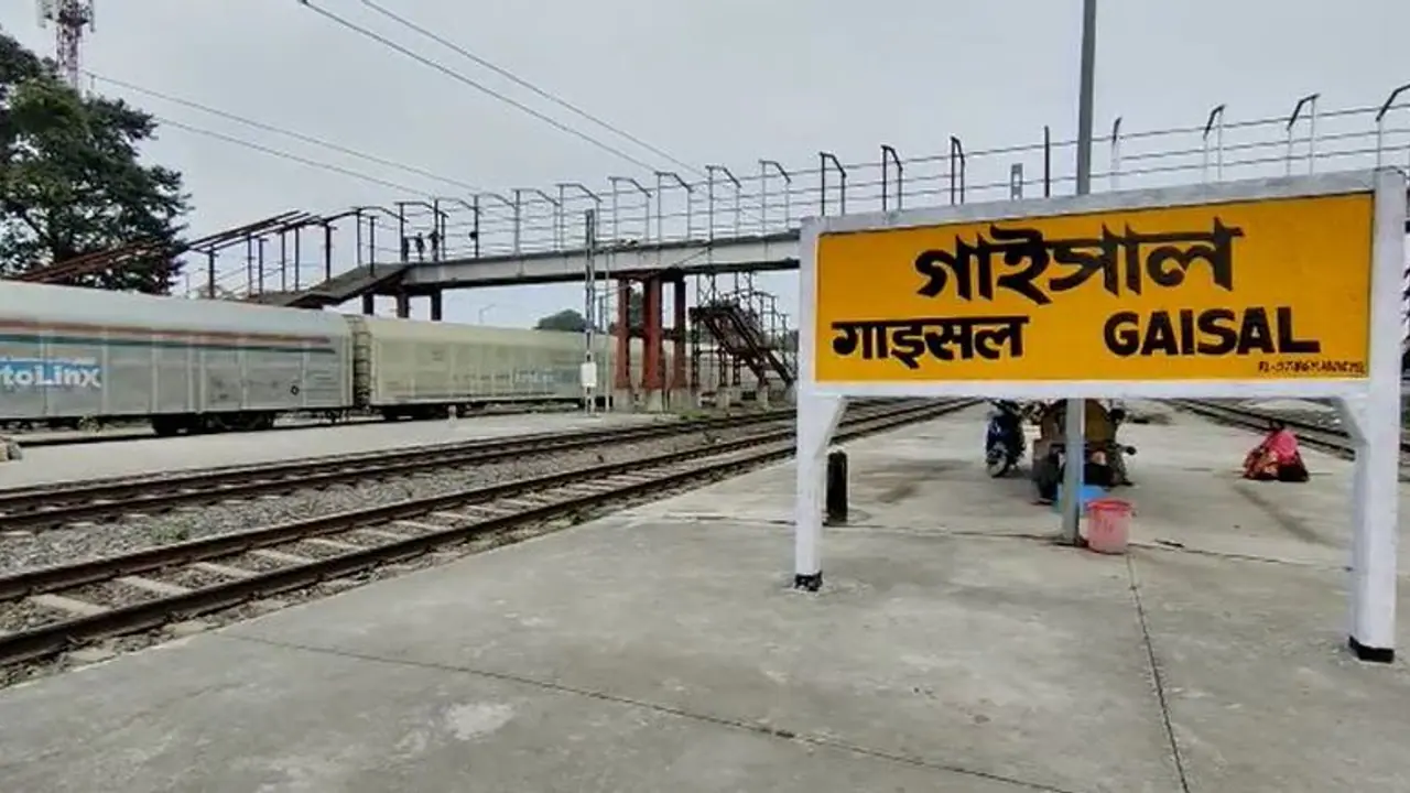 ময়নাগুড়ির ট্রেন দুর্ঘটনা উসকে দিল গাইসালের স্মৃতি, স্থানীয়দের চোখের সামনে ভেসে উঠল লাশের স্তূপ ময়নাগুড়ির ট্রেন দুর্ঘটনা উসকে দিল গাইসালের স্মৃতি, স্থানীয়দের চোখের সামনে ভেসে উঠল লাশের স্তূপ