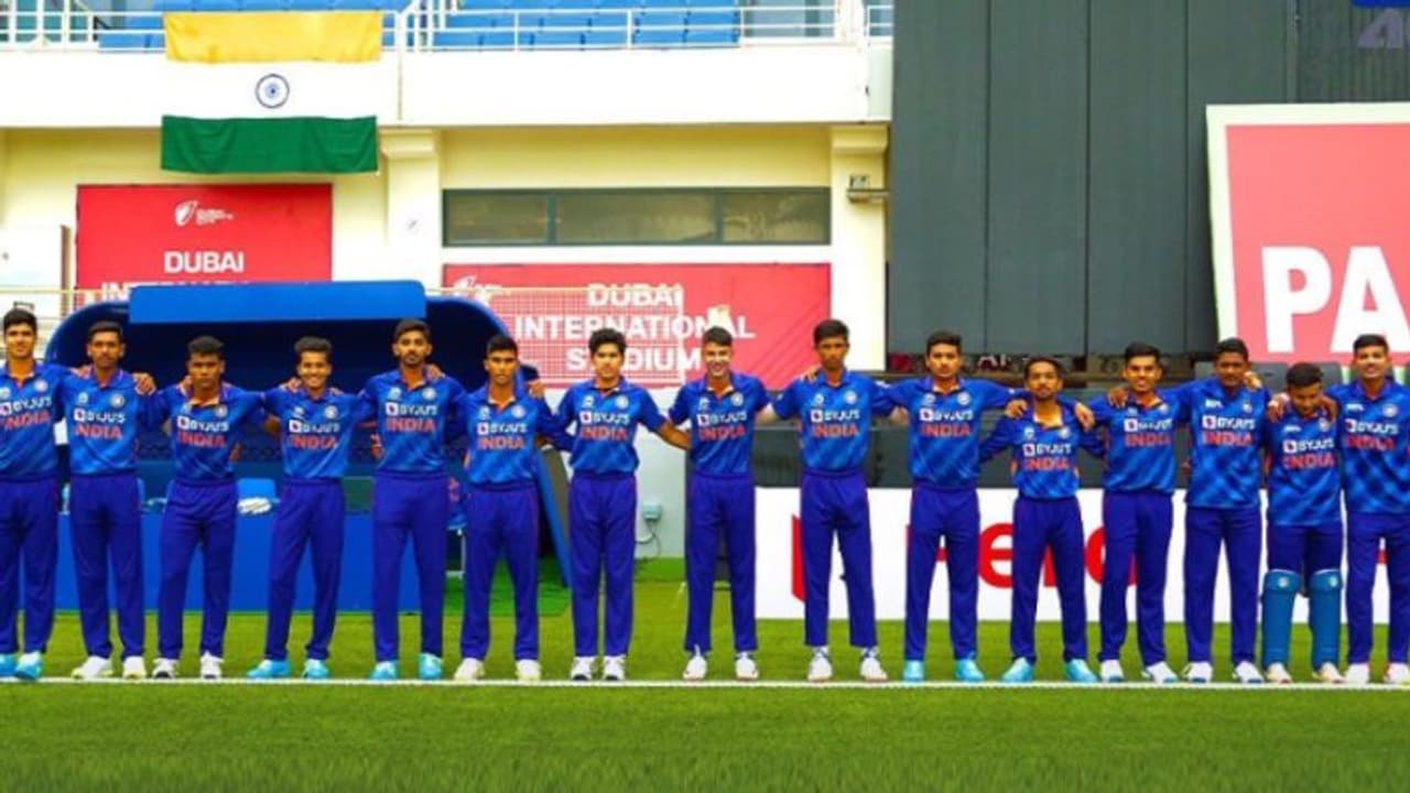 ICC Under 19 World Cup : ദക്ഷിണാഫ്രിക്കയ്ക്കെതിരെ ഇന്ത്യക്ക് മോശം തുടക്കം; രണ്ട് വിക്കറ്റുകള് നഷ്ടം ICC Under 19 World Cup : ദക്ഷിണാഫ്രിക്കയ്ക്കെതിരെ ഇന്ത്യക്ക് മോശം തുടക്കം; രണ്ട് വിക്കറ്റുകള് നഷ്ടം