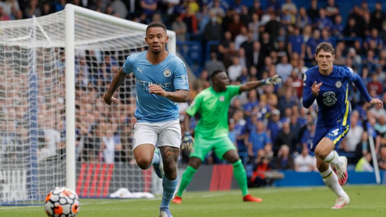 EPL 2021 22 : മാഞ്ചസ്റ്ററില് ഫുട്ബോള് യുദ്ധം! സിറ്റിയും ചെല്സിയും മുഖാമുഖം; യുണൈറ്റഡും ഇന്നങ്കത്തിന് EPL 2021 22 : മാഞ്ചസ്റ്ററില് ഫുട്ബോള് യുദ്ധം! സിറ്റിയും ചെല്സിയും മുഖാമുഖം; യുണൈറ്റഡും ഇന്നങ്കത്തിന്