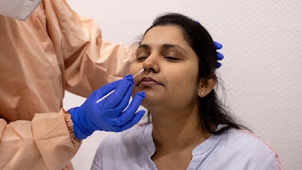 India logs 2.35 lakh new COVID 19 cases, 871 deaths in 24 hours