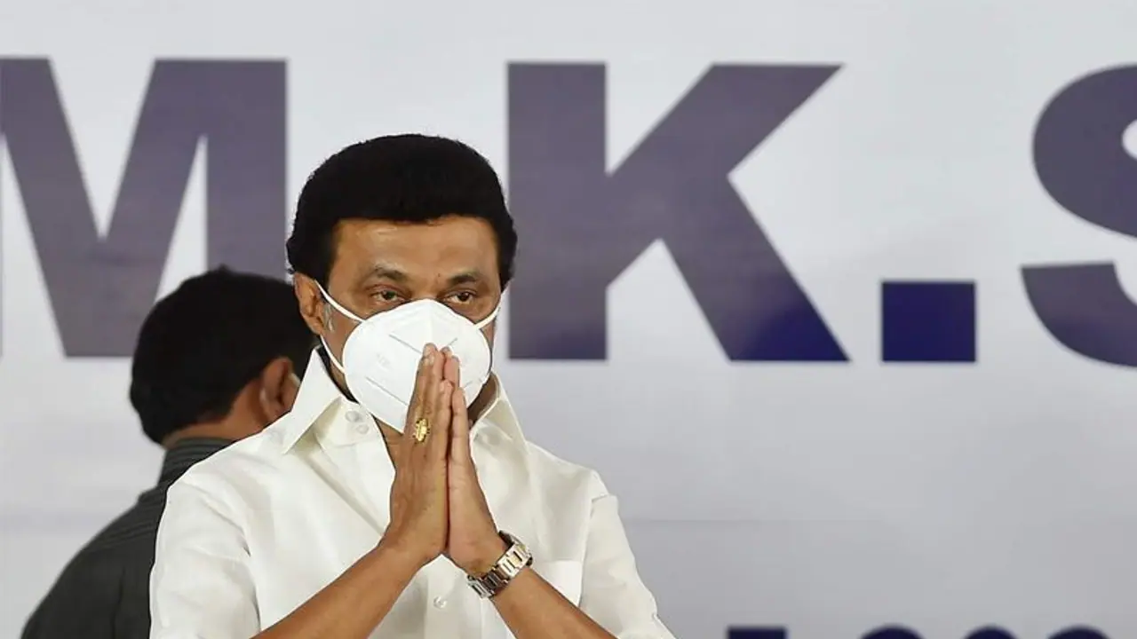 TN CM praises Rahul Gandhi for raising 'long standing arguments of Tamil' in Parliament
