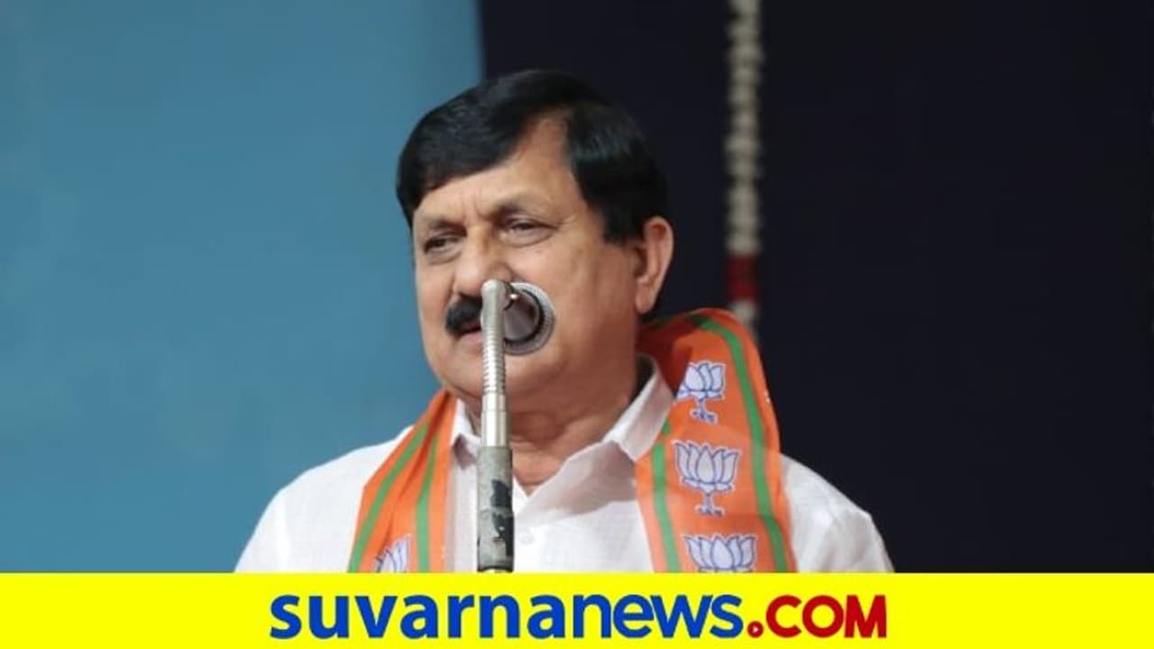 Araga Jnanendra ಹೆಲ್ಮೆಟ್ ಹಾಕದೆ ಪೊಲೀಸರಿಗೆ ಸಿಕ್ಕಿಬಿದ್ದ ಅಸಾಮಿ, ಬಿಡಿಸಿಕೊಳ್ಳಲು ರಾತ್ರಿ 11 ಗಂಟೆಗೆ ಗೃಹ ಮಂತ್ರಿಗೆ ಕರೆ!